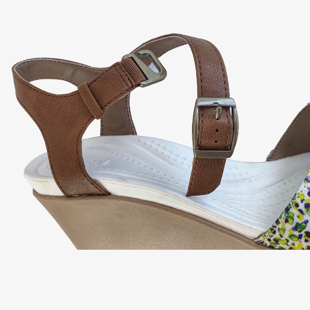 Croc’s Leigh II Ankle Strap Wedge Sandal - Picture 10 of 13